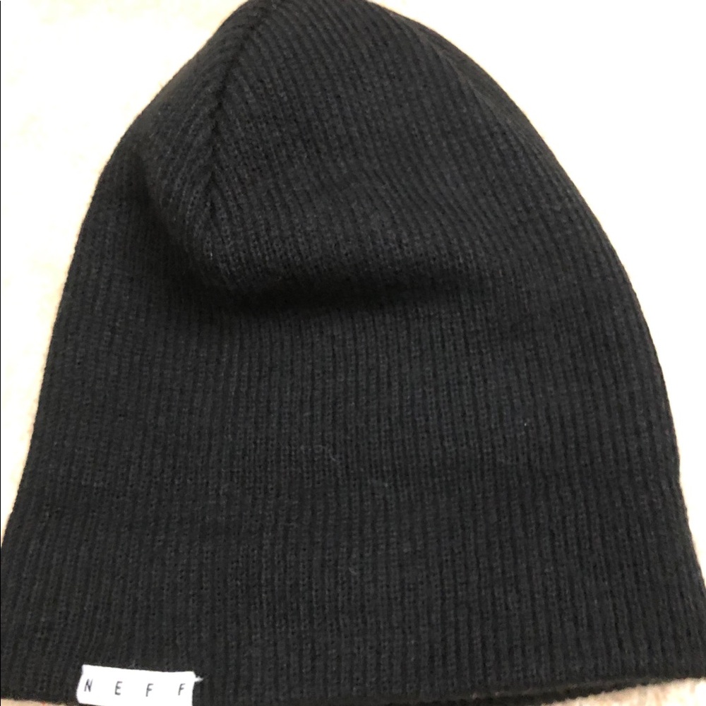 ‼️SOLD‼️ NWT! Minnie Mouse Beanie by Neff - O/S - Picture 4 of 8